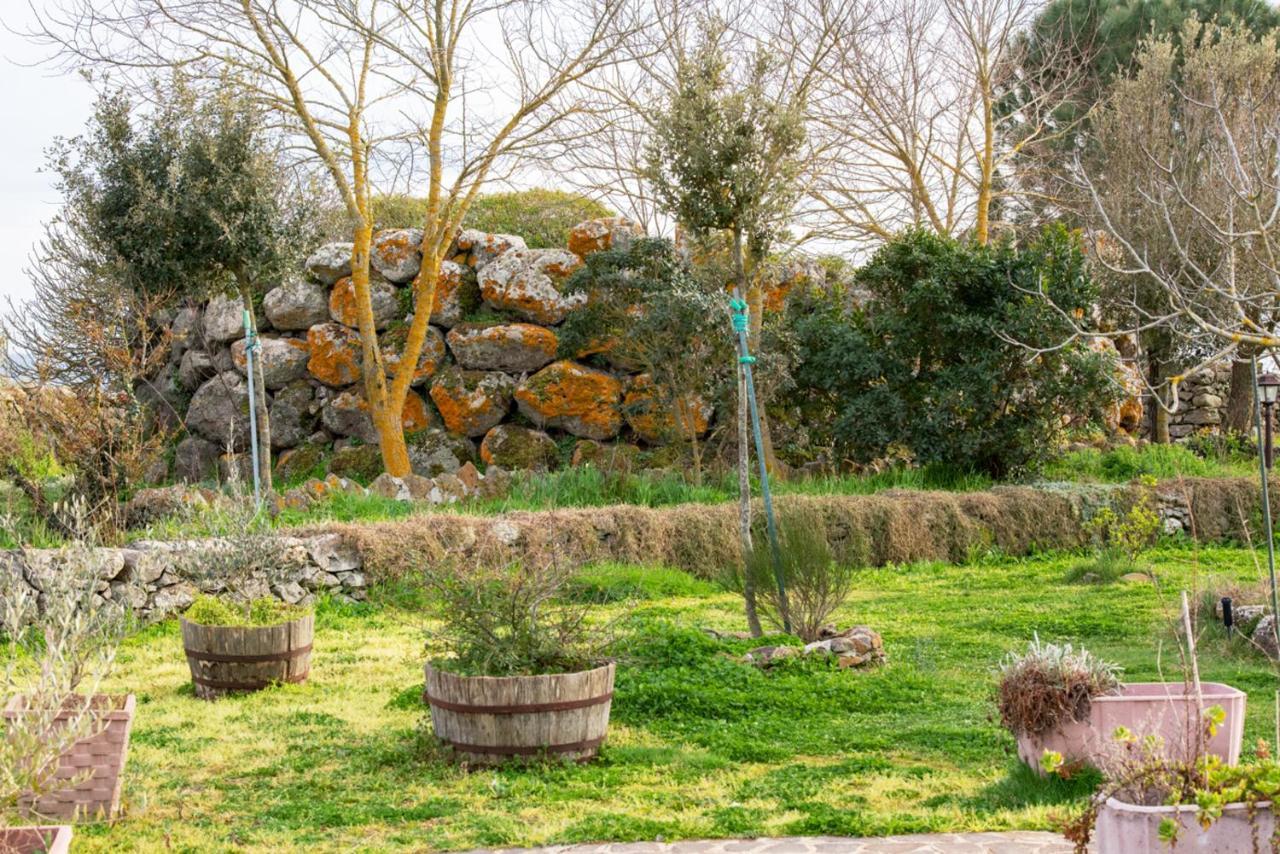 Sindia Agriturismo Nuragh'Elighe מראה חיצוני תמונה