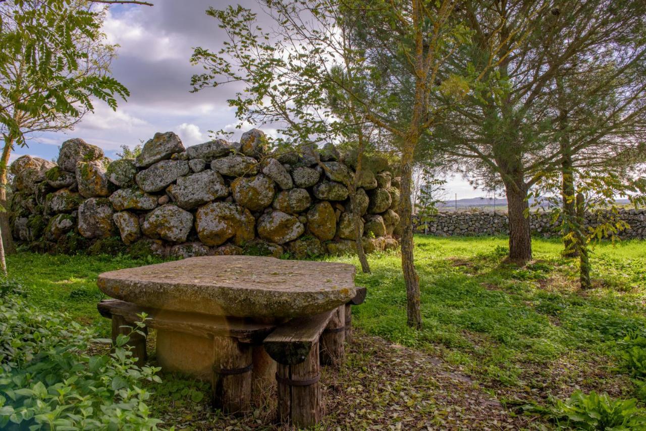 Sindia Agriturismo Nuragh'Elighe מראה חיצוני תמונה