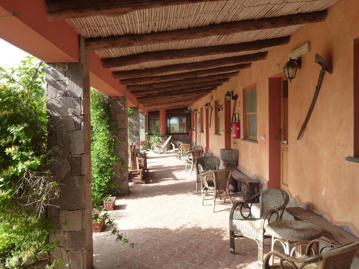 Sindia Agriturismo Nuragh'Elighe מראה חיצוני תמונה