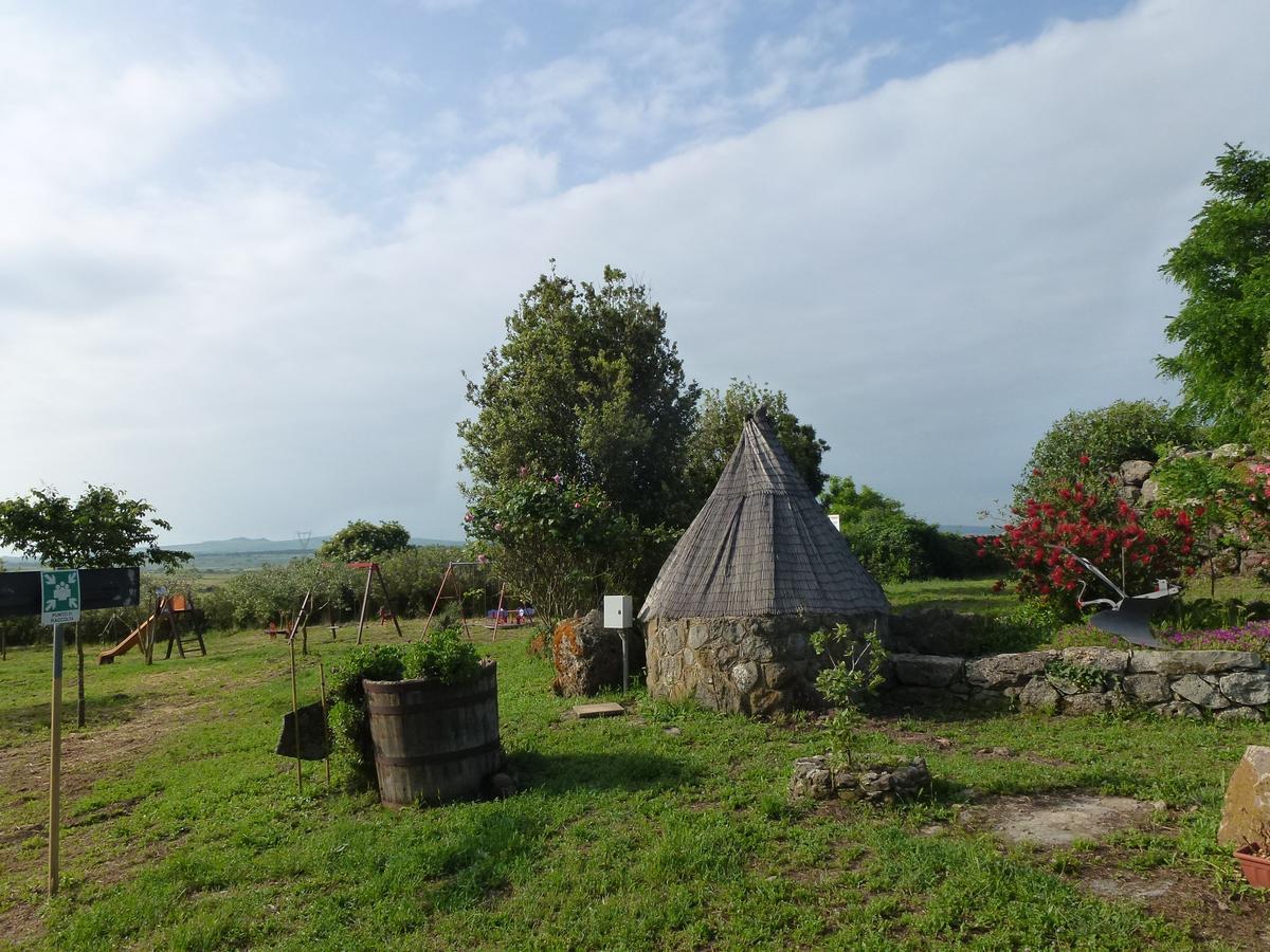 Sindia Agriturismo Nuragh'Elighe מראה חיצוני תמונה